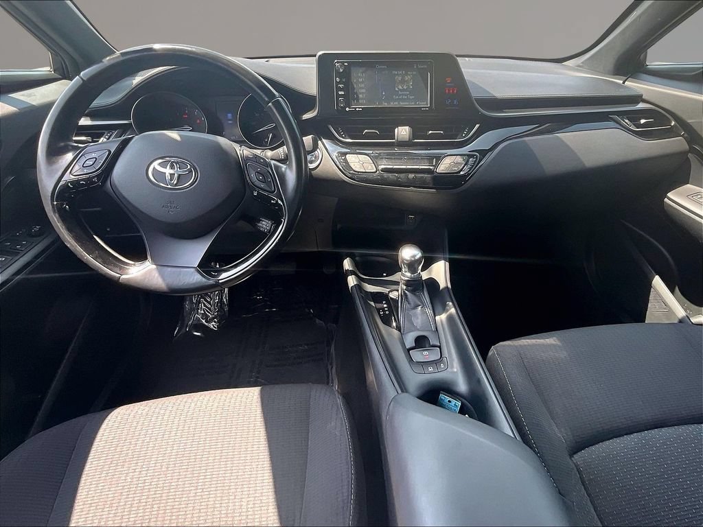 Used 2018 Toyota C-HR XLE FWD image 7