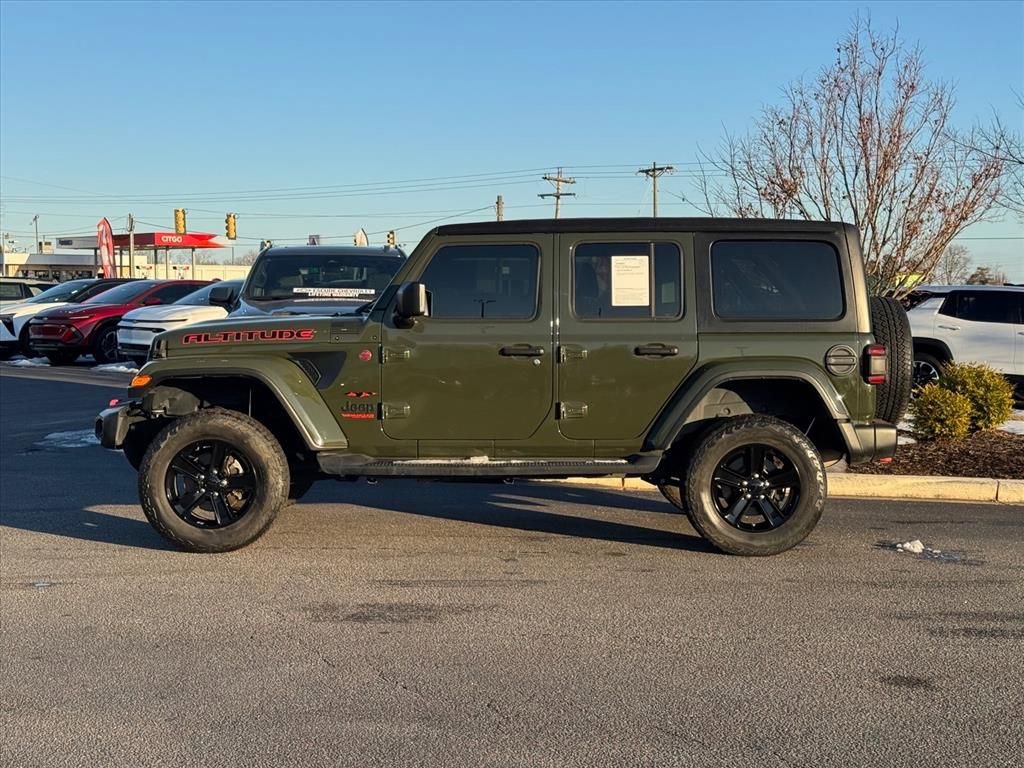 Used 2021 Jeep Wrangler Unlimited Sahara image 6
