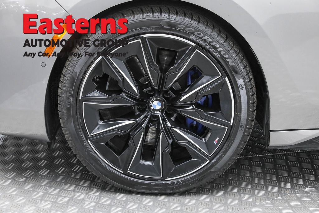 Used 2023 BMW 760i xDrive w/ Executive Package AWD/4WD image 35
