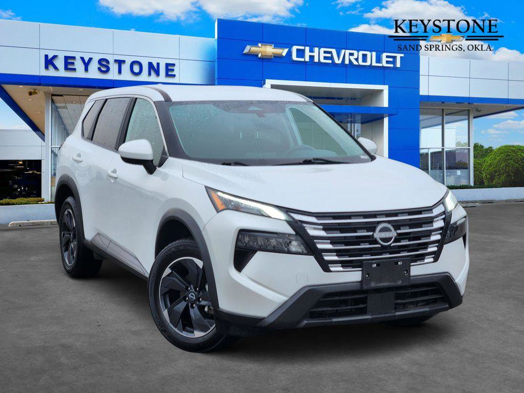 Used 2024 Nissan Rogue SV image 1