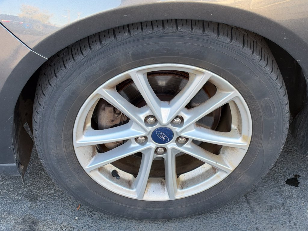Used 2018 Ford Focus SE FWD image 9