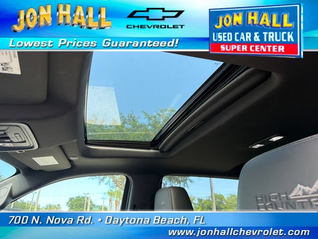 Used 2021 Chevrolet Silverado 1500 High Country w/ Technology Package AWD/4WD image 14