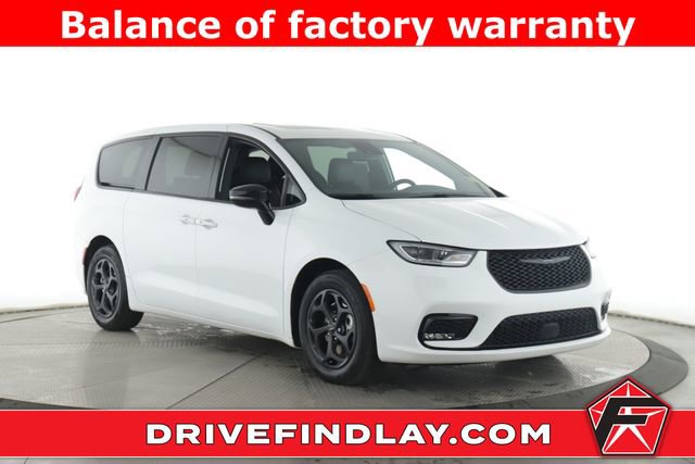 Used 2023 Chrysler Pacifica Limited w/ S Appearance Package