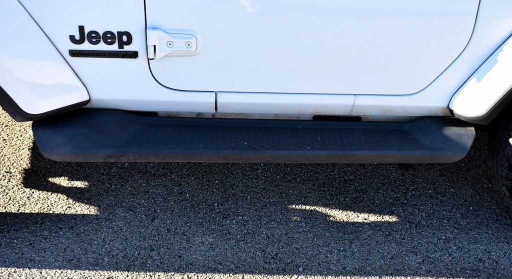 Used 2021 Jeep Wrangler Sport S image 7