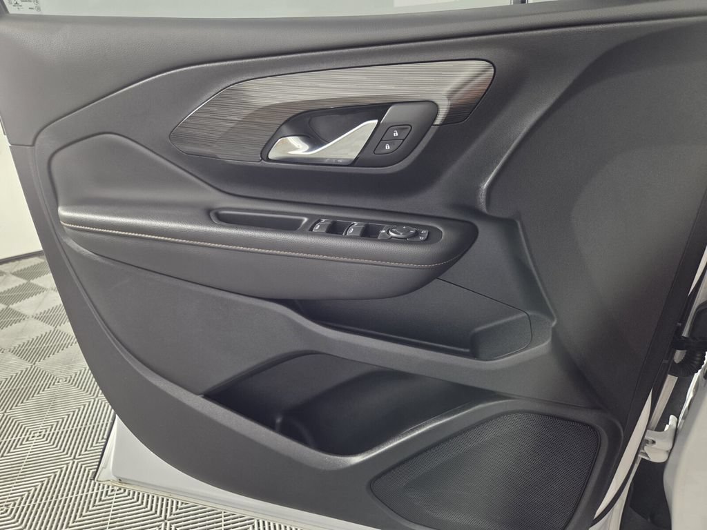 Used 2020 GMC Terrain SLT FWD image 19
