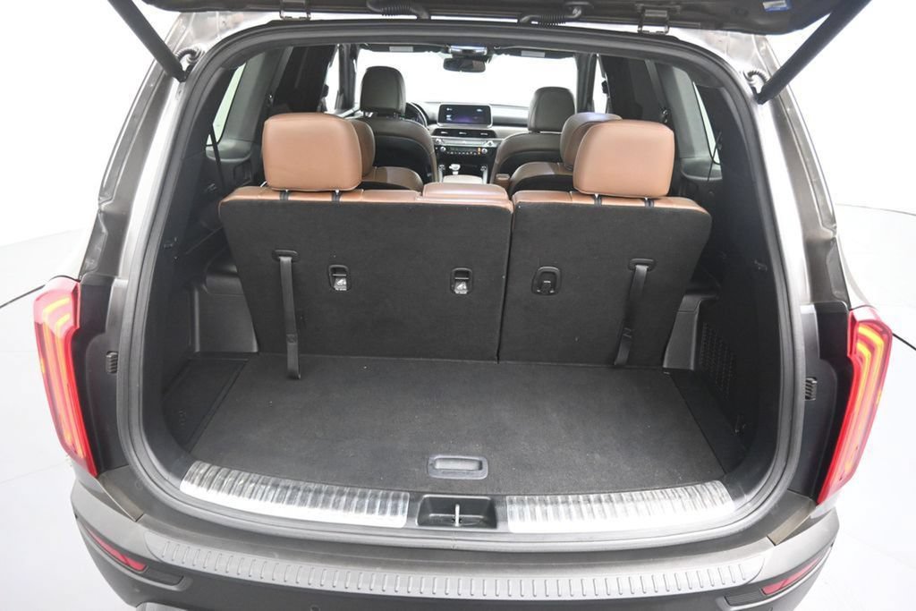 Used 2022 Kia Telluride SX w/ SX Prestige Package AWD/4WD image 11