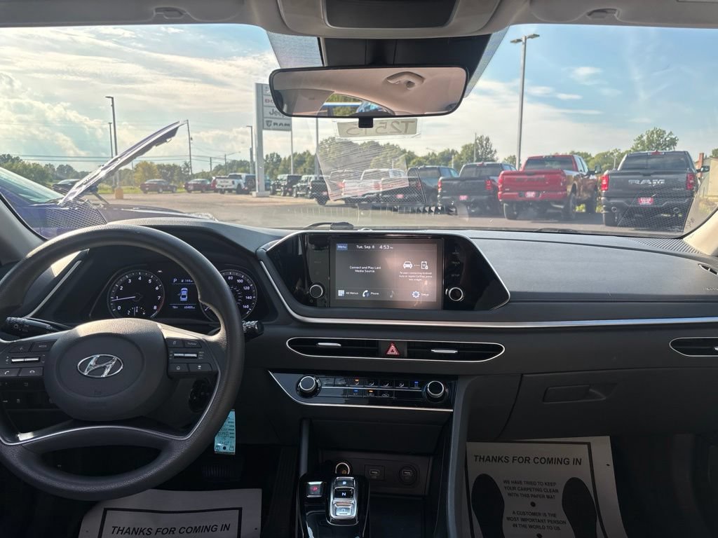 Used 2021 Hyundai Sonata SE w/ Preferred Accessory Package FWD image 30