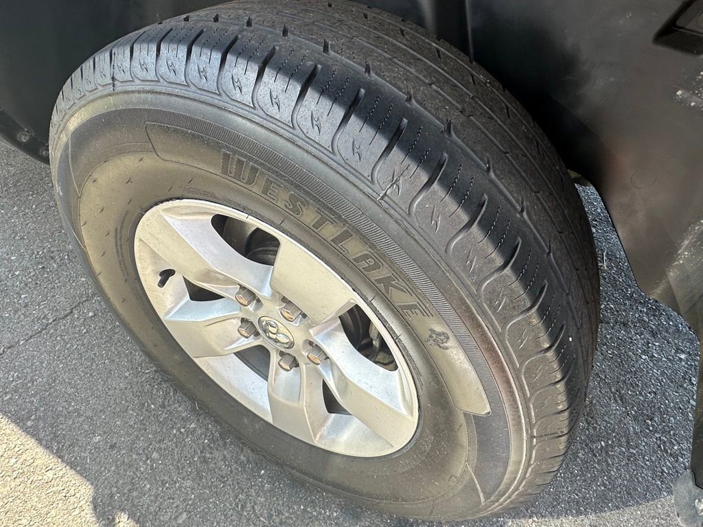 Used 2021 RAM 1500 Classic SLT image 21