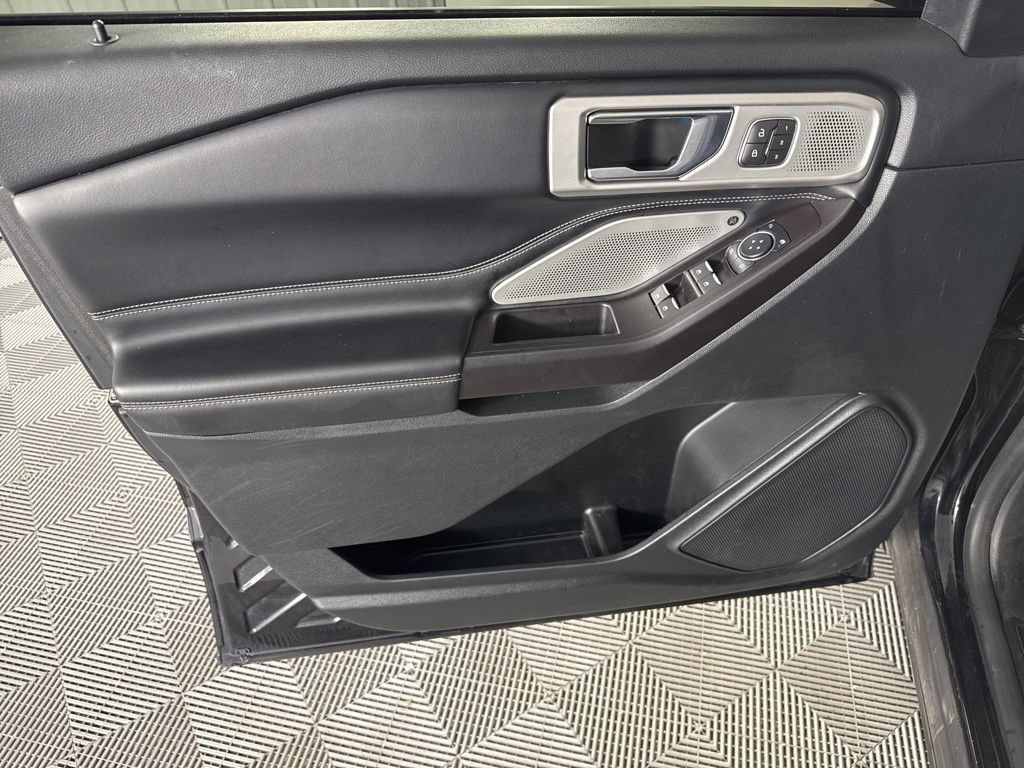 Used 2020 Ford Explorer ST w/ ST Street Pack AWD/4WD image 11