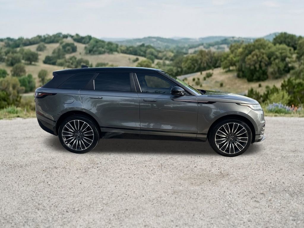 Used 2018 Land Rover Range Rover Velar R-Dynamic SE AWD/4WD image 11