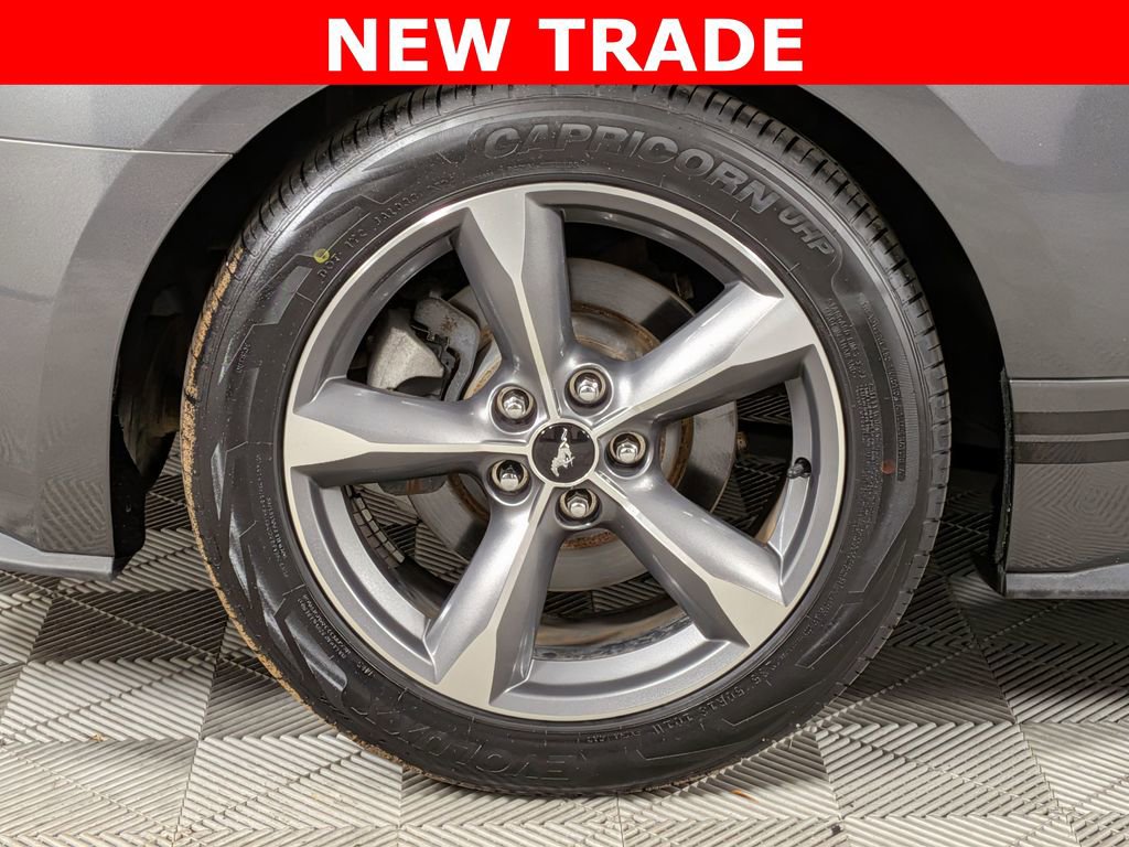 Used 2016 Ford Mustang Premium image 27