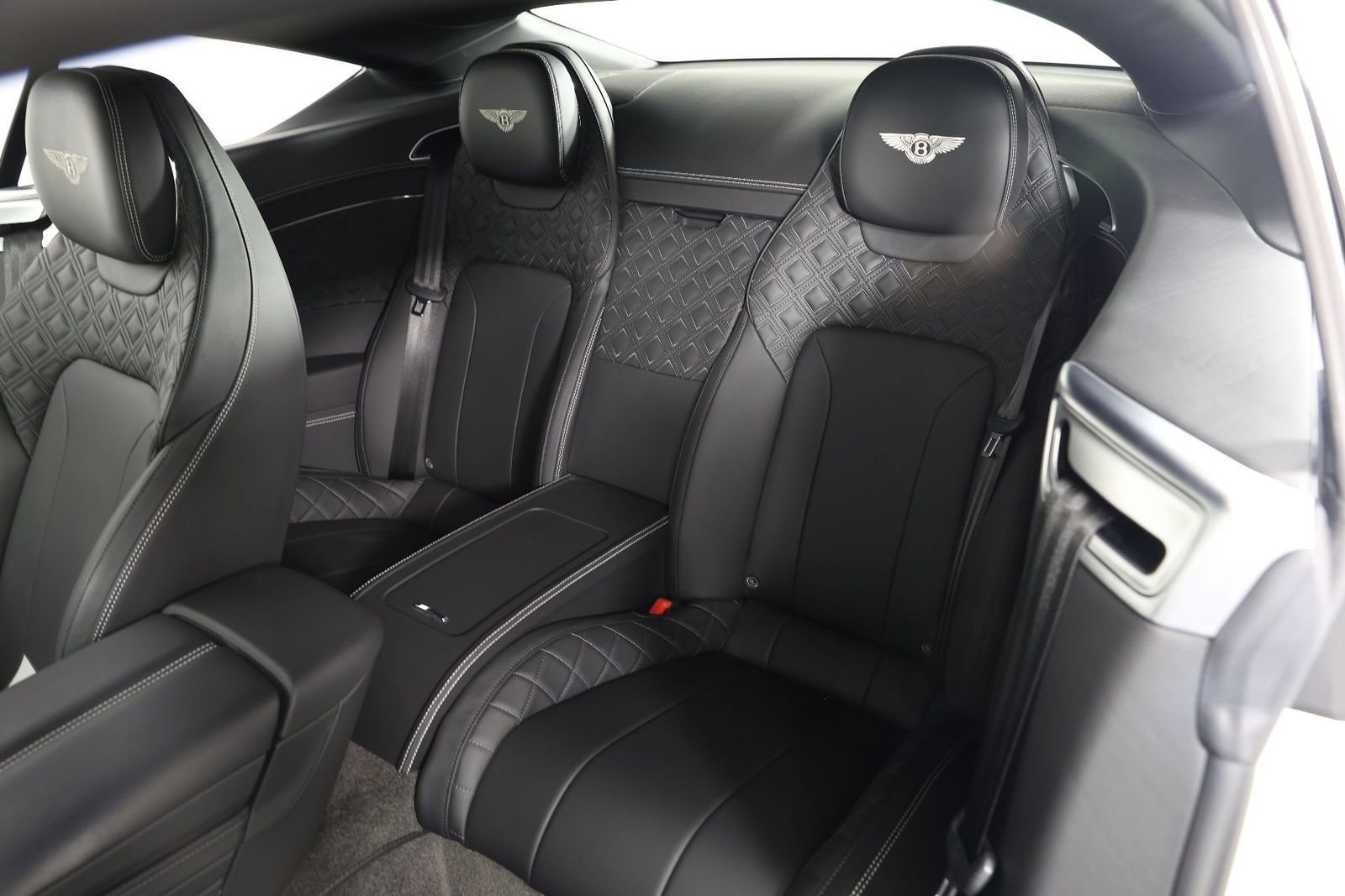 Used 2020 Bentley Continental GT image 29