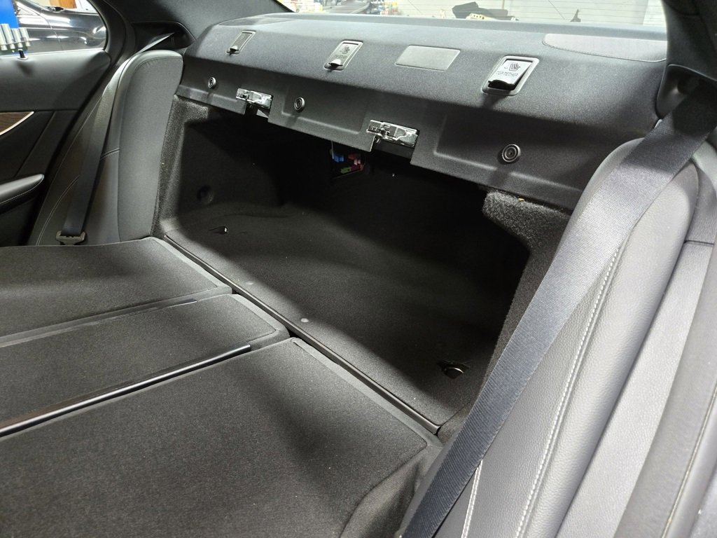 Used 2022 Mercedes-Benz E 350 4MATIC Sedan image 45