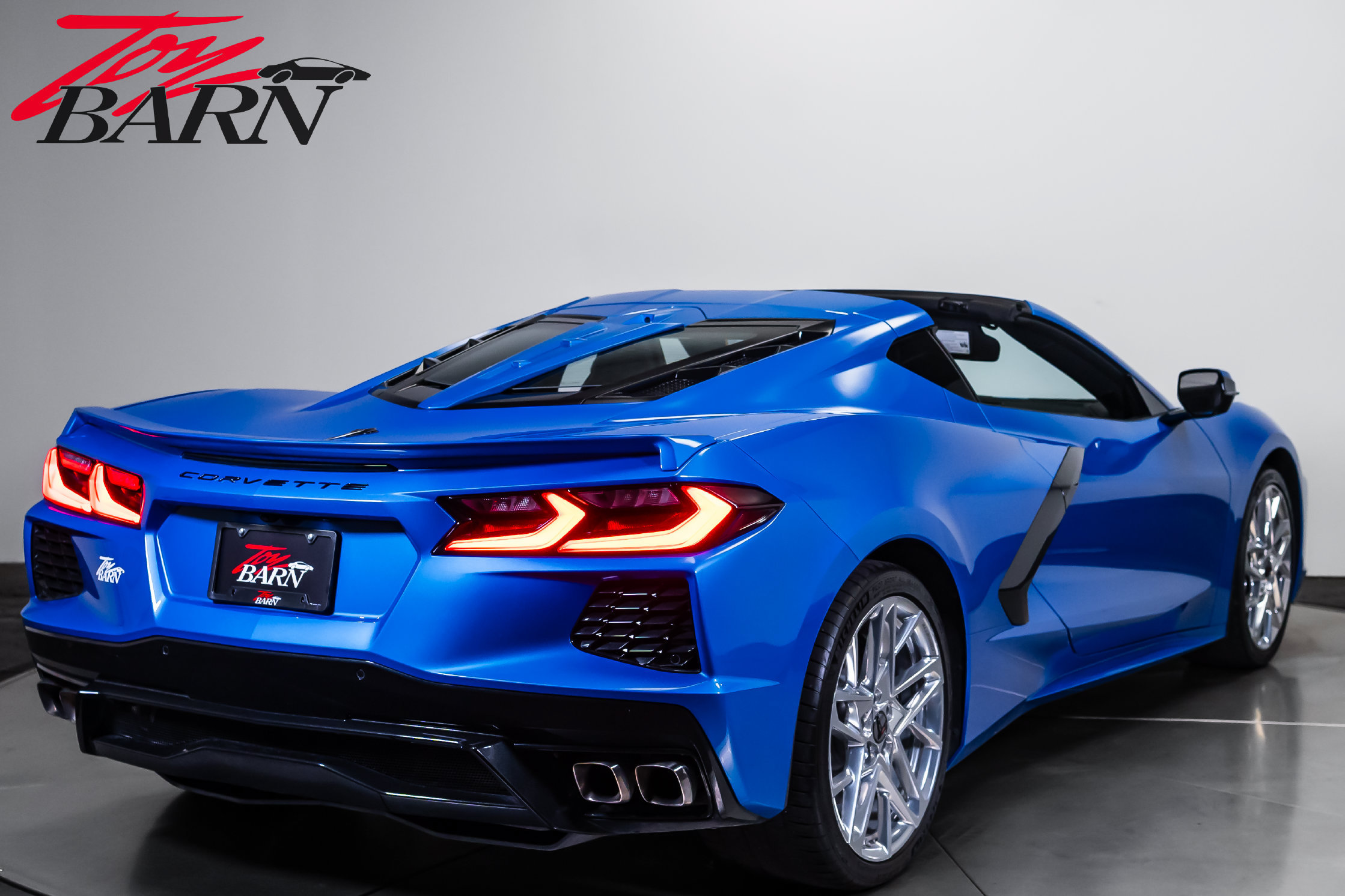 Used 2024 Chevrolet Corvette Stingray Coupe w/ 1LT RWD image 5