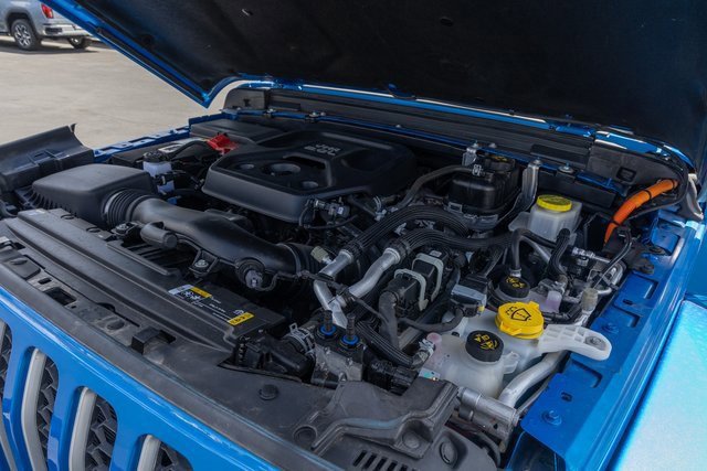 Used 2022 Jeep Wrangler Unlimited Sahara image 11