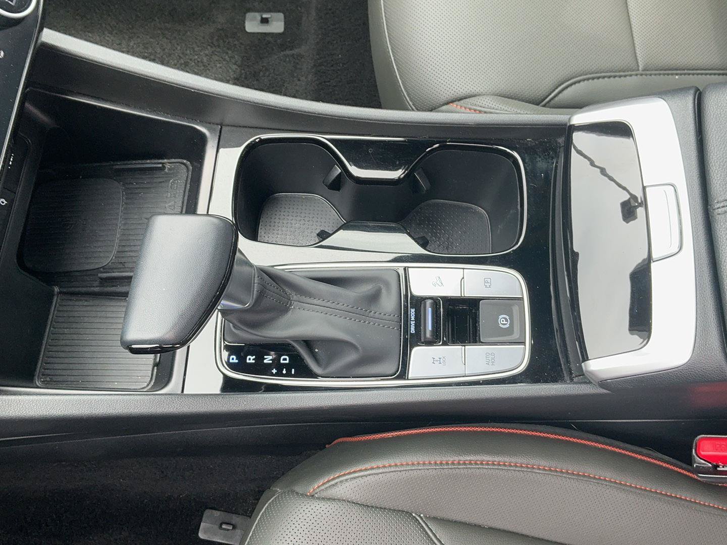 Certified 2025 Hyundai Santa Cruz Limited AWD/4WD image 24