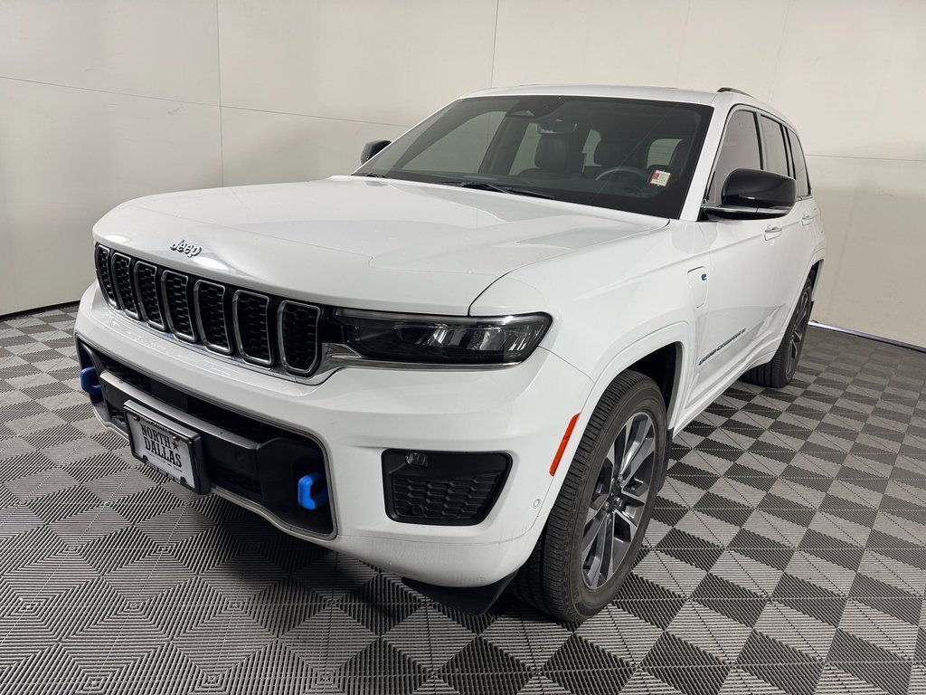 Used 2023 Jeep Grand Cherokee Overland w/ Rear Seat Video Group I image 3
