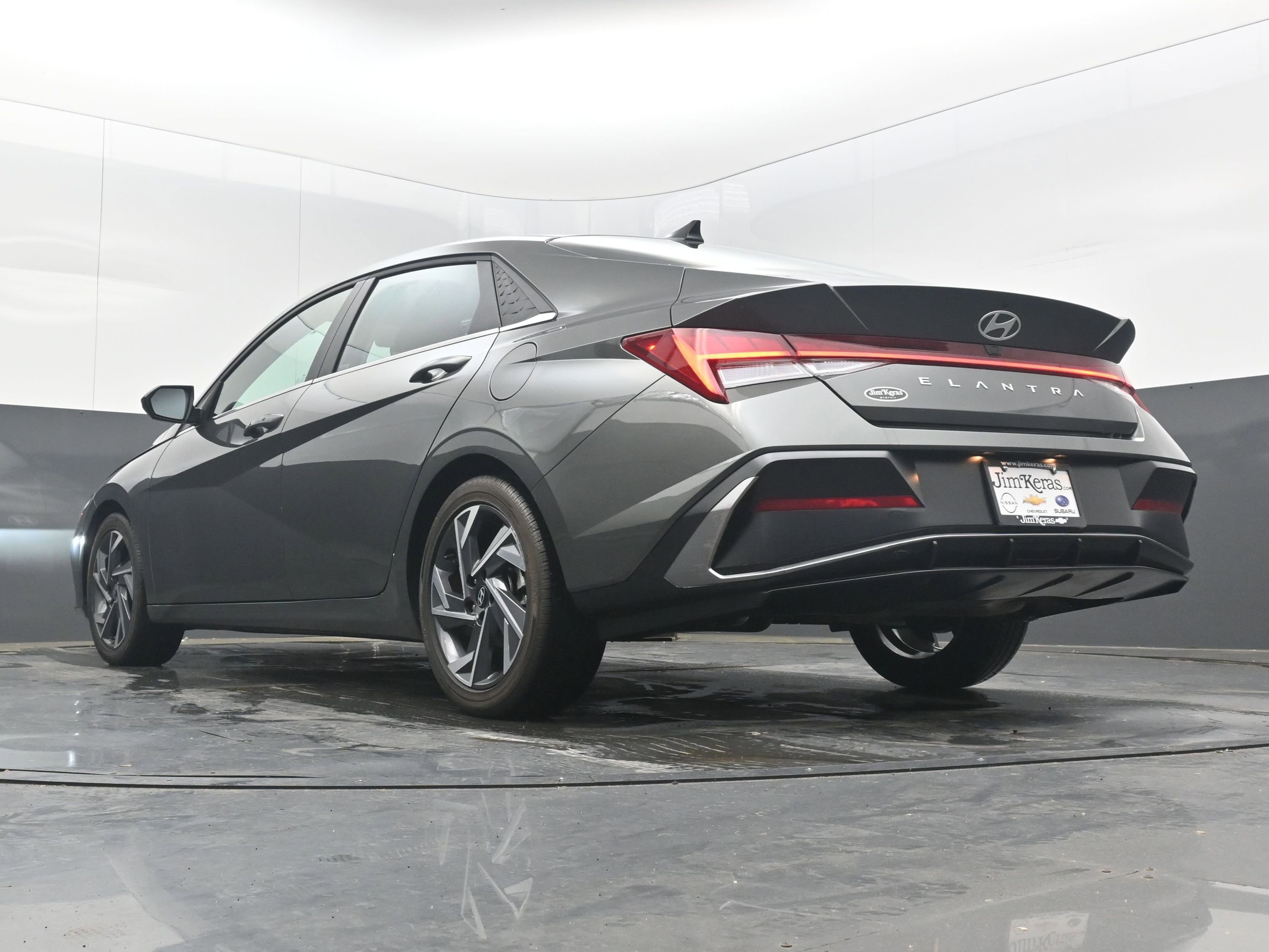 Used 2025 Hyundai Elantra SEL image 27