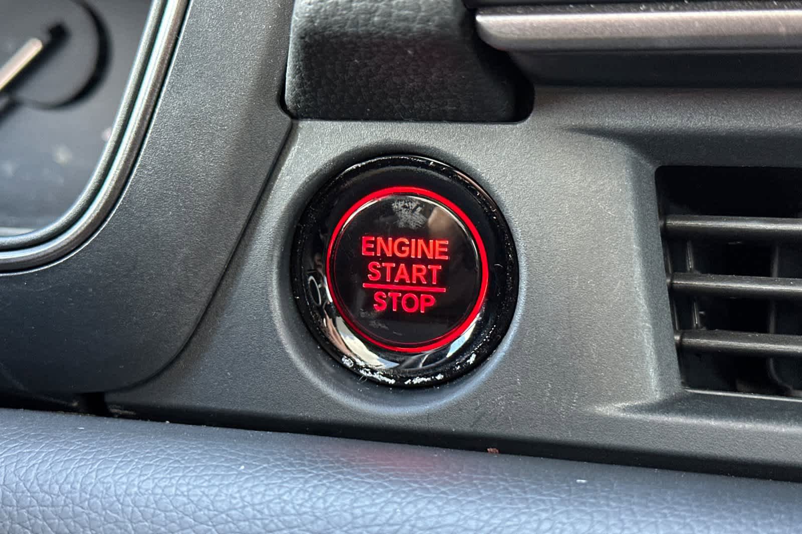 Certified 2023 Honda Pilot TrailSport image 26