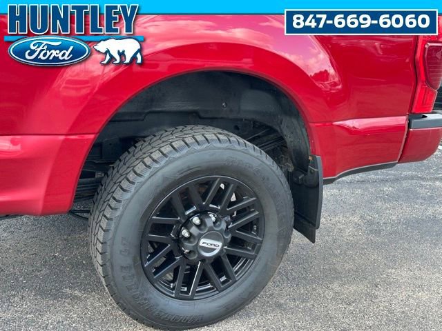 Used 2022 Ford F350 Lariat w/ Black Appearance Package AWD/4WD image 8