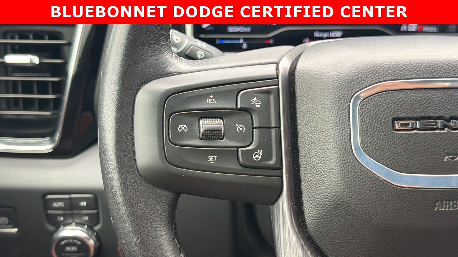 Used 2024 GMC Sierra 2500 Denali Ultimate AWD/4WD image 21