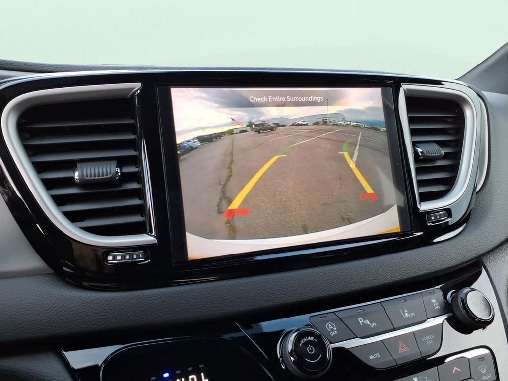 New 2027 Chrysler Pacifica LX FWD image 24