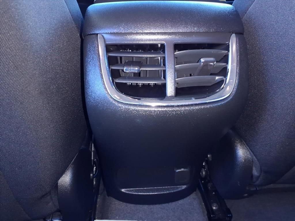 Used 2024 Chevrolet Malibu LT image 28