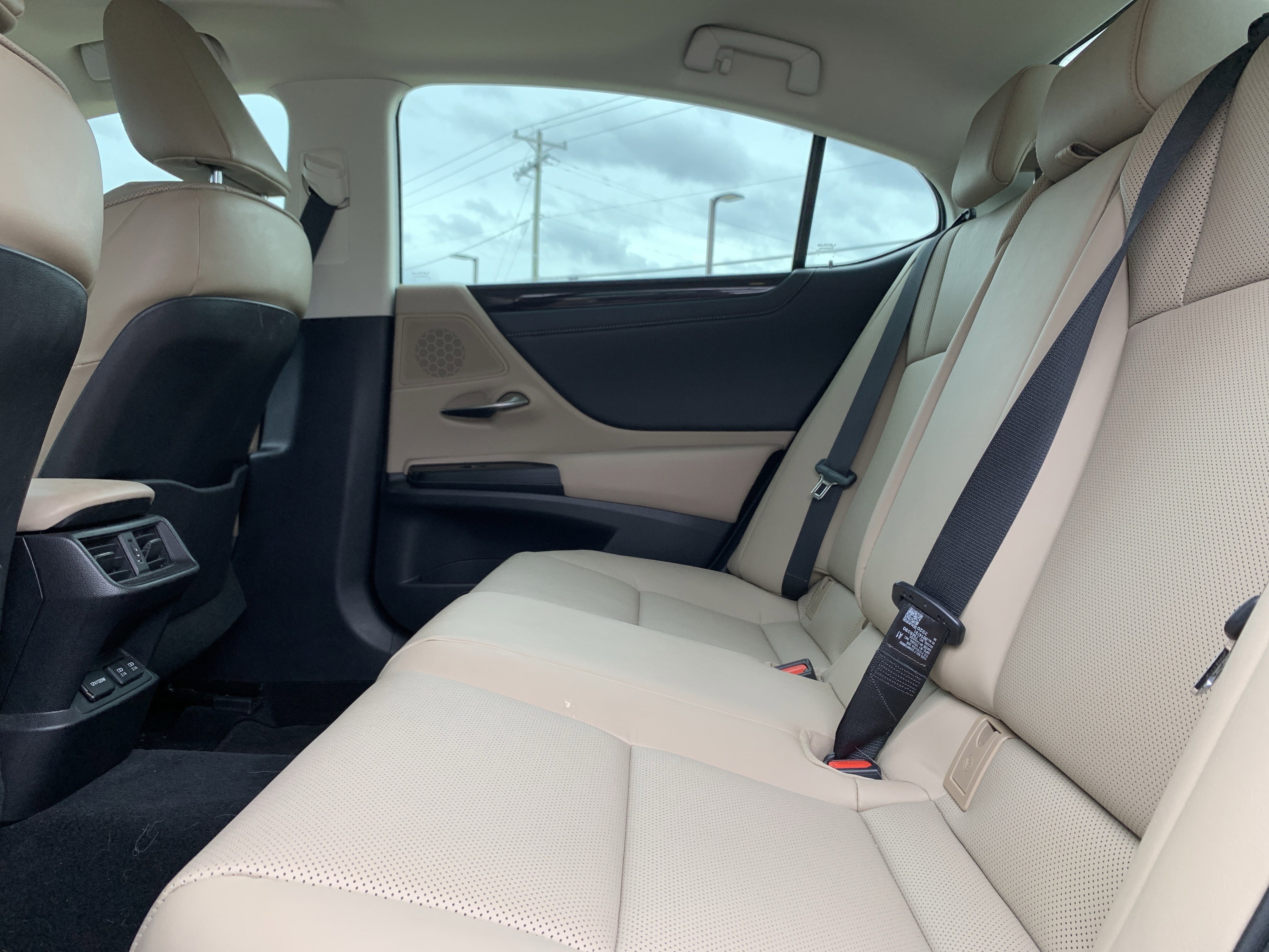 Certified 2021 Lexus ES 250 w/ Premium Package image 32