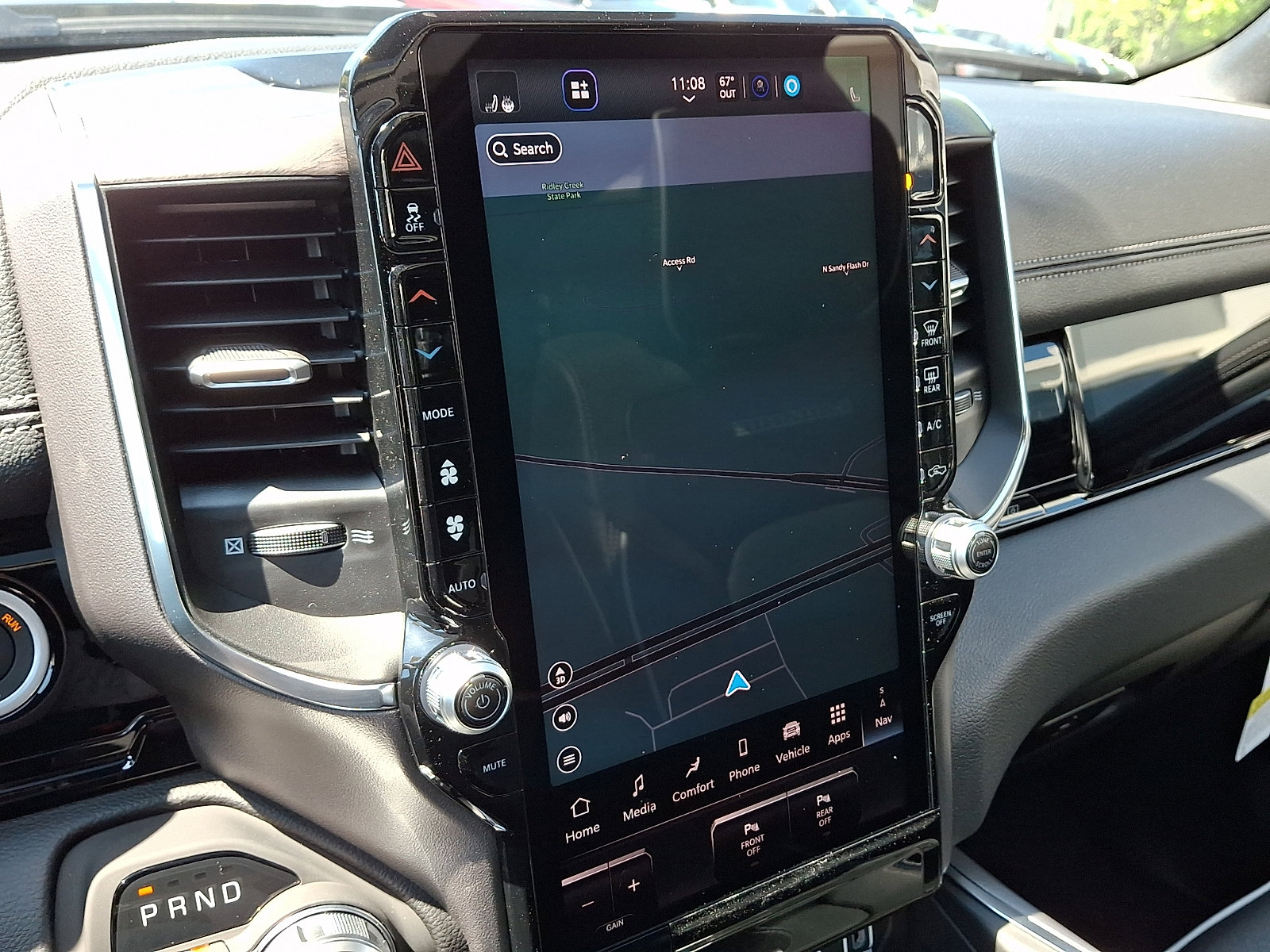 New 2026 RAM 1500 Laramie w/ Night Edition AWD/4WD image 13
