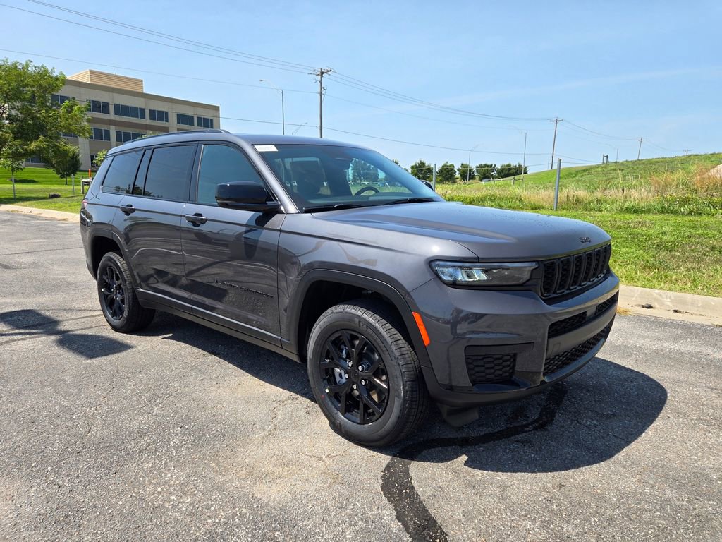 New 2025 Jeep Grand Cherokee L Laredo
