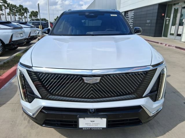 New 2026 Cadillac Vistiq Luxury image 2