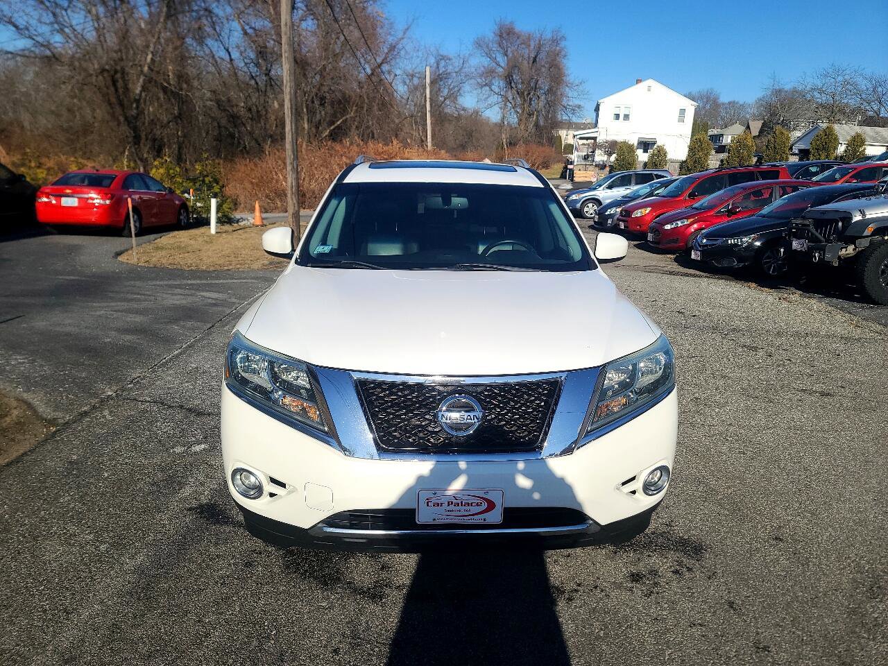 Used 2013 Nissan Pathfinder SL w/ SL Premium Pkg image 2