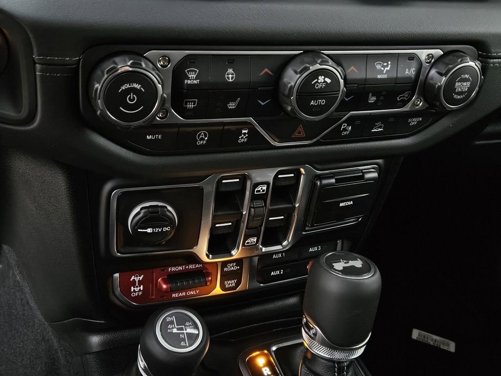 New 2026 Jeep Wrangler Unlimited Rubicon image 19