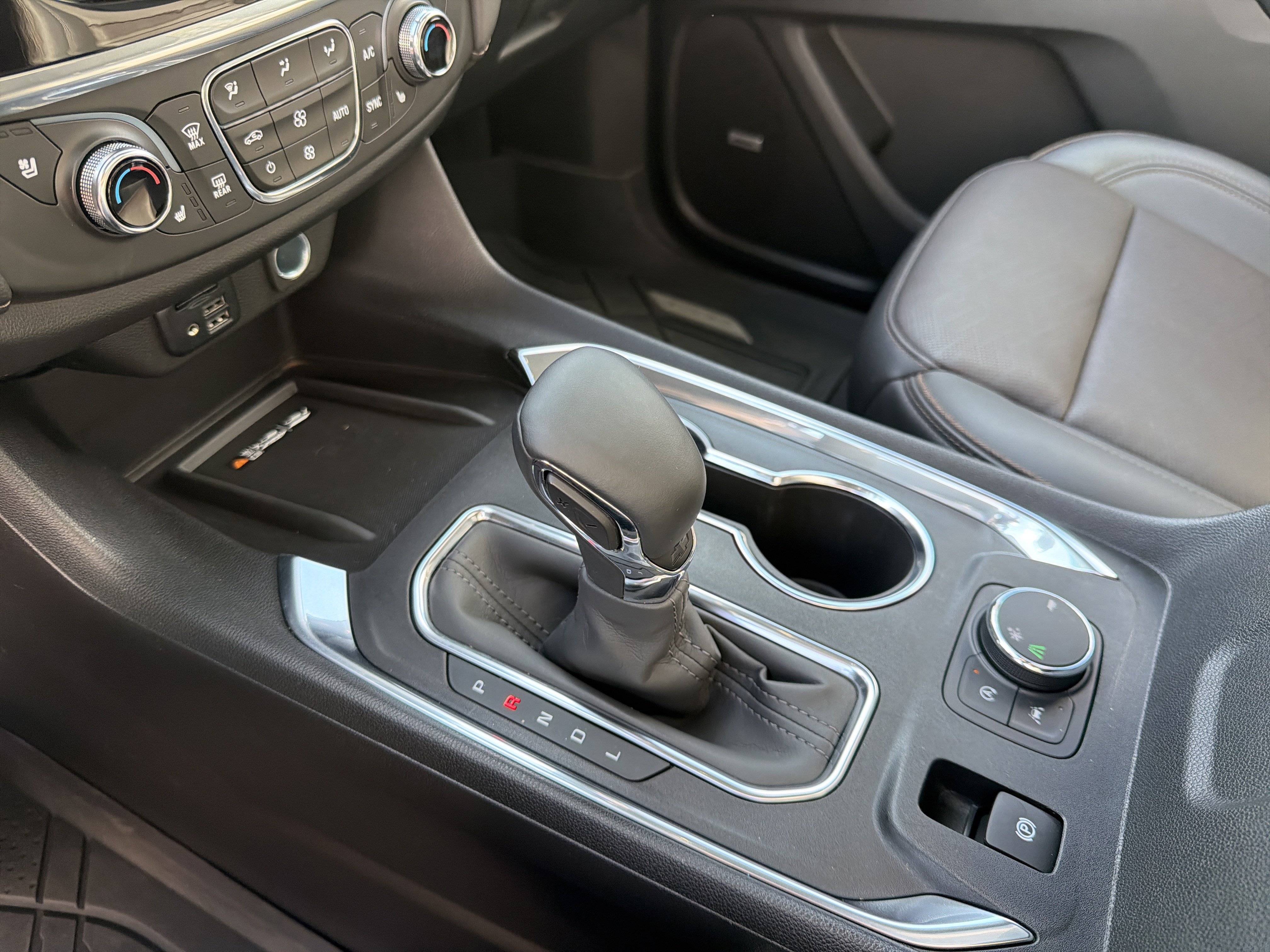 Certified 2023 Chevrolet Traverse High Country image 11