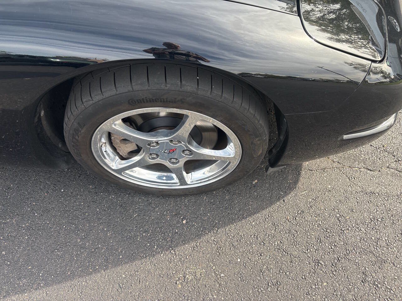 Used 2004 Chevrolet Corvette Convertible w/ Preferred Equipment Group image 19