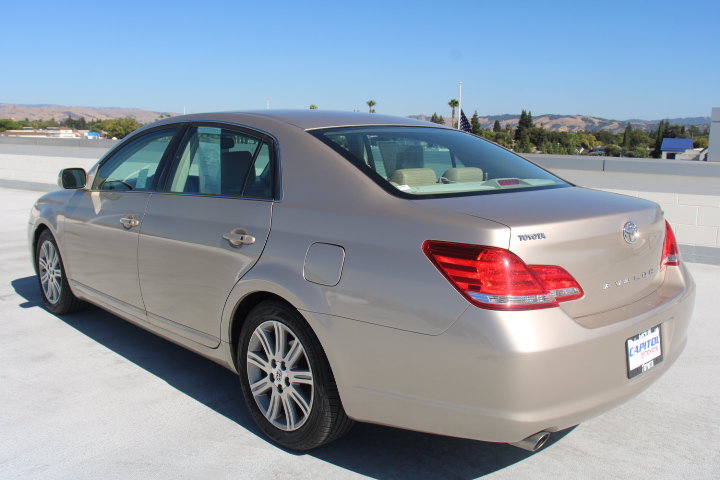 Used 2007 Toyota Avalon Limited FWD image 5