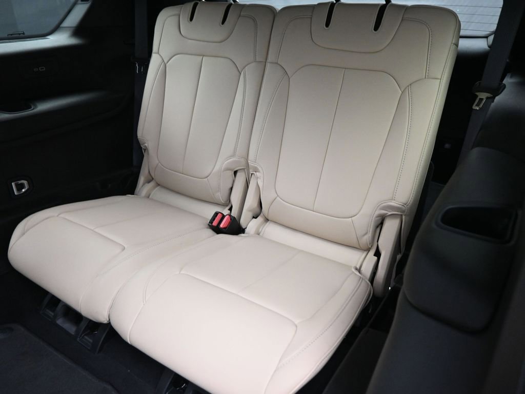 Used 2024 Jeep Grand Cherokee L Limited w/ Trailer Tow Package image 14