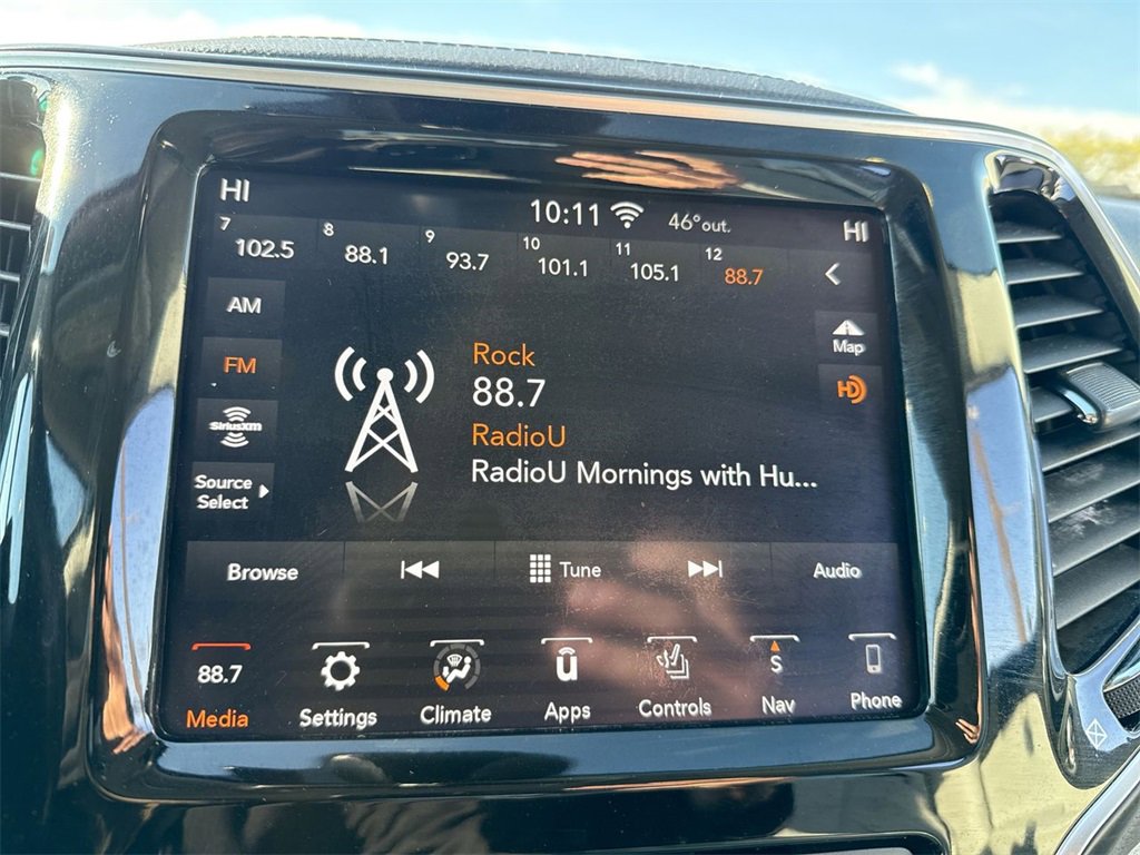 Used 2020 Jeep Cherokee Limited w/ Technology Group image 16