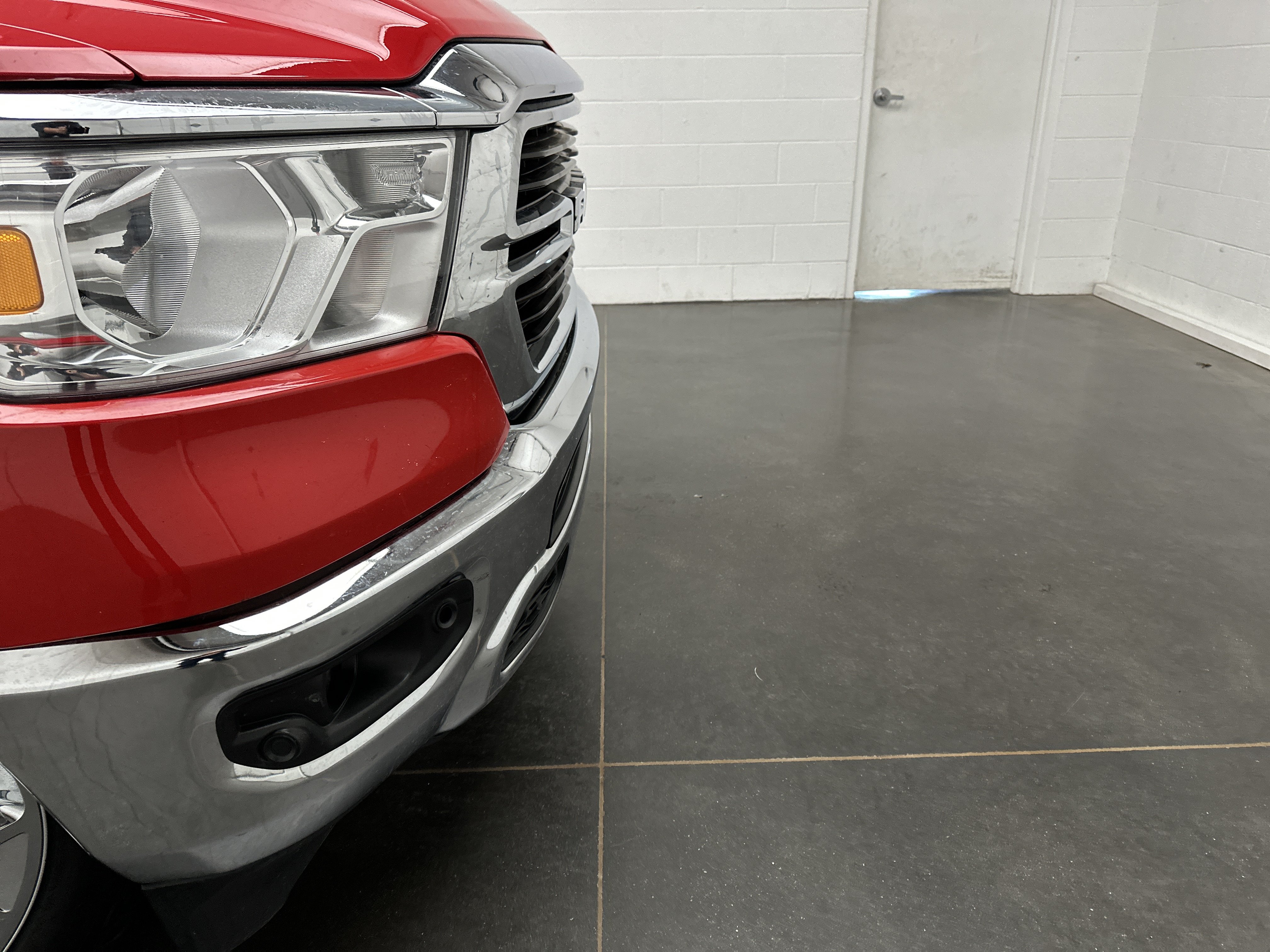 Used 2019 RAM 1500 Big Horn AWD/4WD image 2