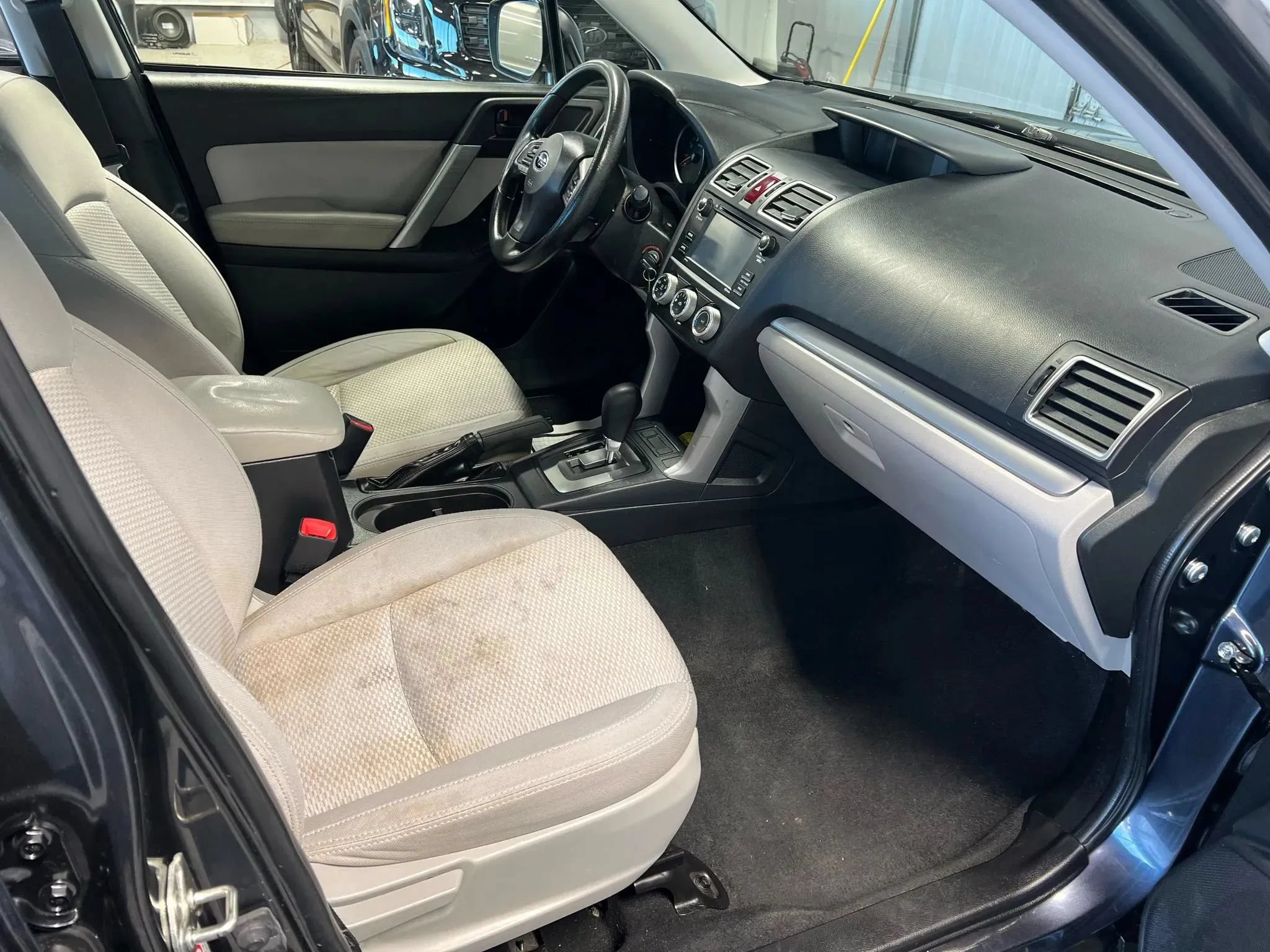 Used 2016 Subaru Forester 2.5i w/ Alloy Wheel Package AWD/4WD image 12