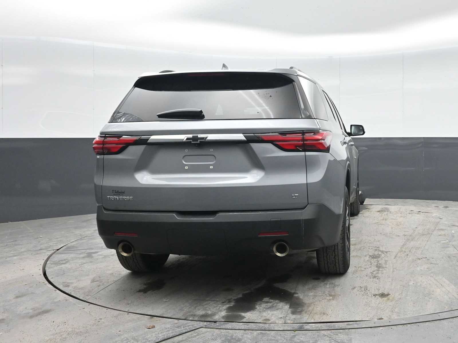 Used 2023 Chevrolet Traverse LT FWD image 10