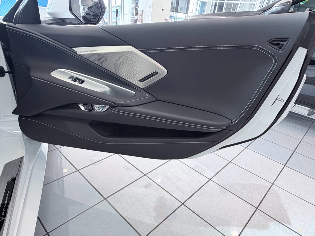 Used 2023 Chevrolet Corvette Stingray Preferred Cpe w/ Z51 Performance Package RWD image 27