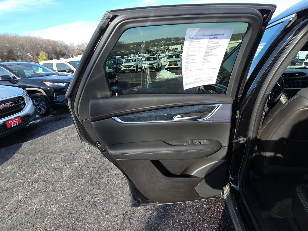 Used 2025 Cadillac XT5 Premium Luxury image 27