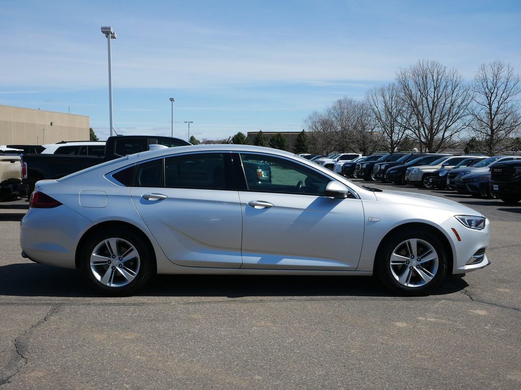 Used 2018 Buick Regal Preferred image 8