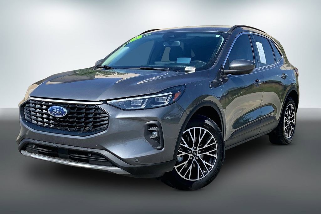 Used 2023 Ford Escape SE w/ PHEV Premium Package FWD image 2