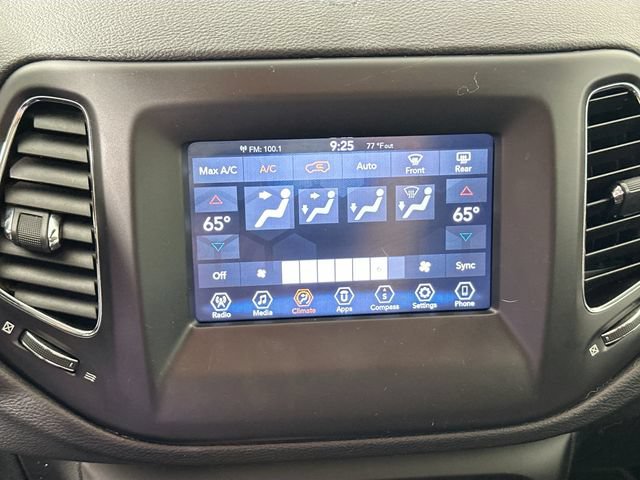 Used 2019 Jeep Compass Latitude AWD/4WD image 13