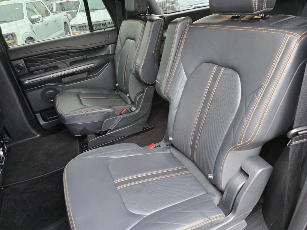 Used 2023 Ford Expedition Max Platinum AWD/4WD image 12