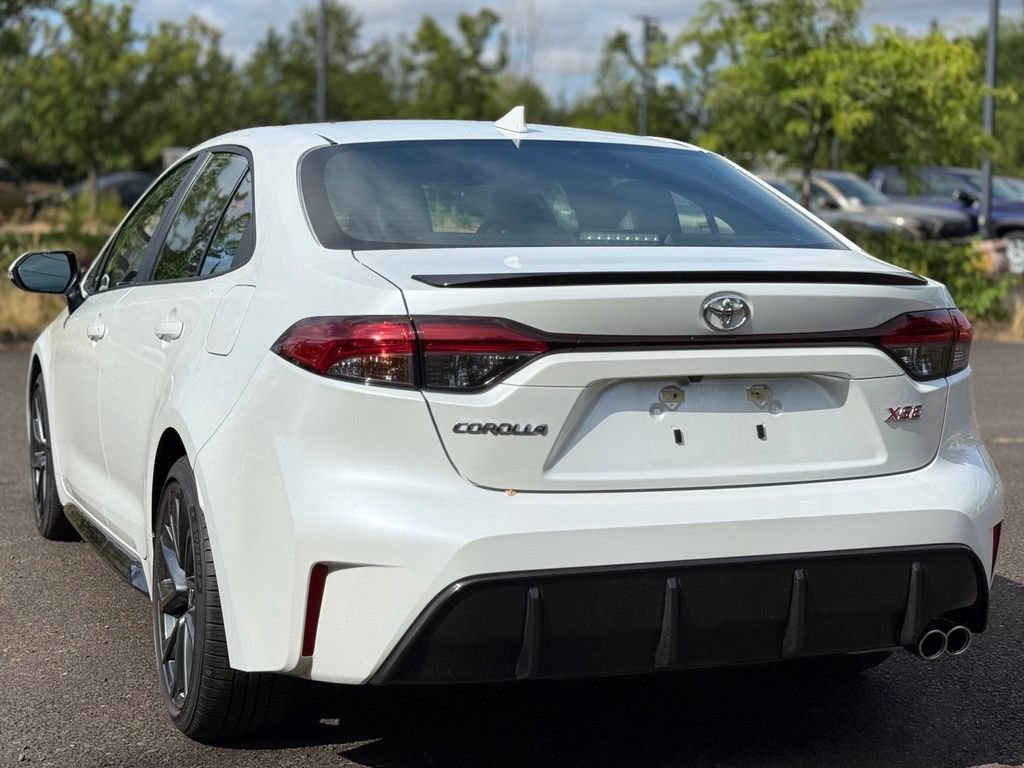 Certified 2025 Toyota Corolla XSE FWD image 3