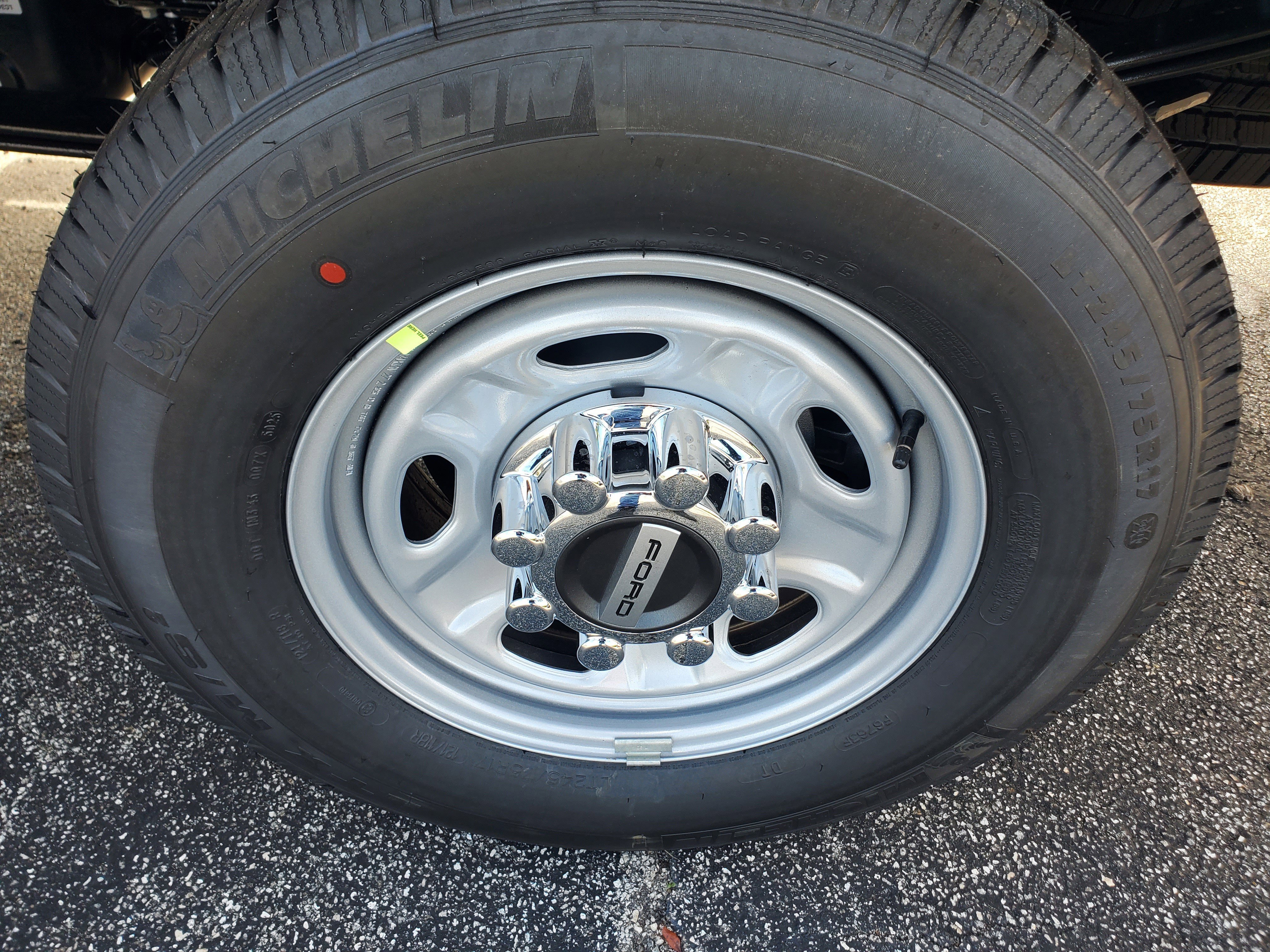 New 2026 Ford F250 XL w/ XL Chrome Package image 8