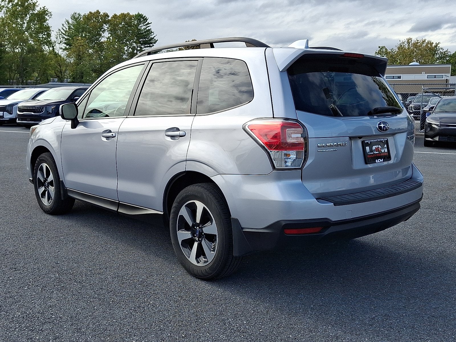 Used 2017 Subaru Forester 2.5i Premium w/ All-Weather Package AWD/4WD image 7